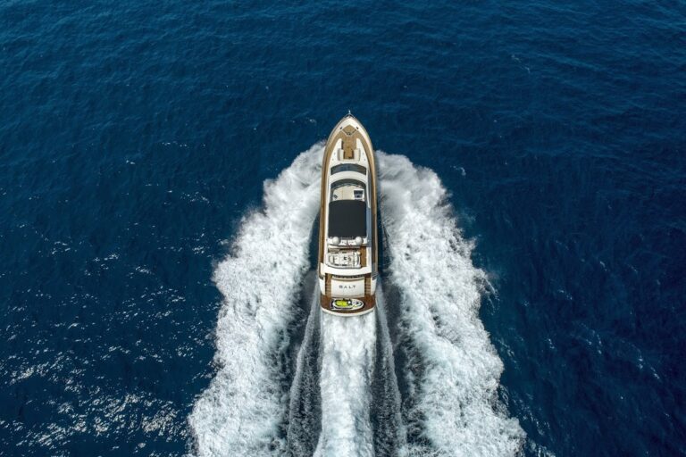 Motor Yacht SALT - Running