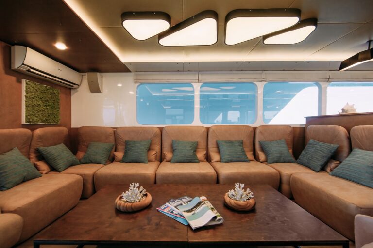 Salon seating