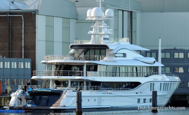 1-AMELS 242 Project FREEFALL - aft view - Photo by Dutchmegayachts