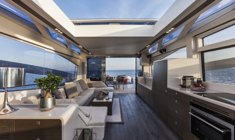 1-Aboard Numarine 70 HT Yacht