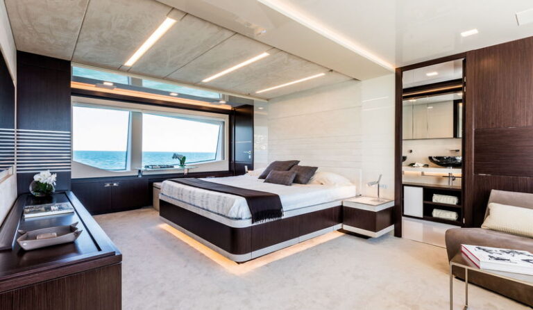 1-Custom Line 108 VARDAR - Cabin