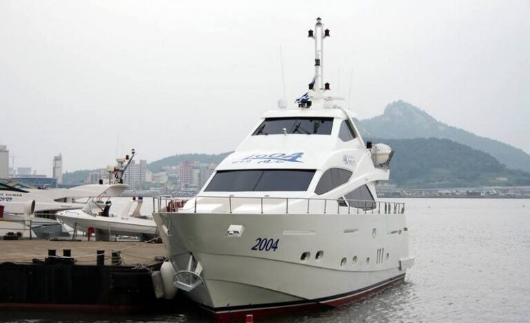 1-Express 80 Yacht launched by GHI Yachts