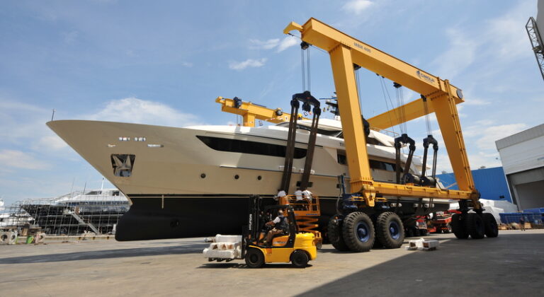 1-Launch of Sanlorenzo Yacht Therapy