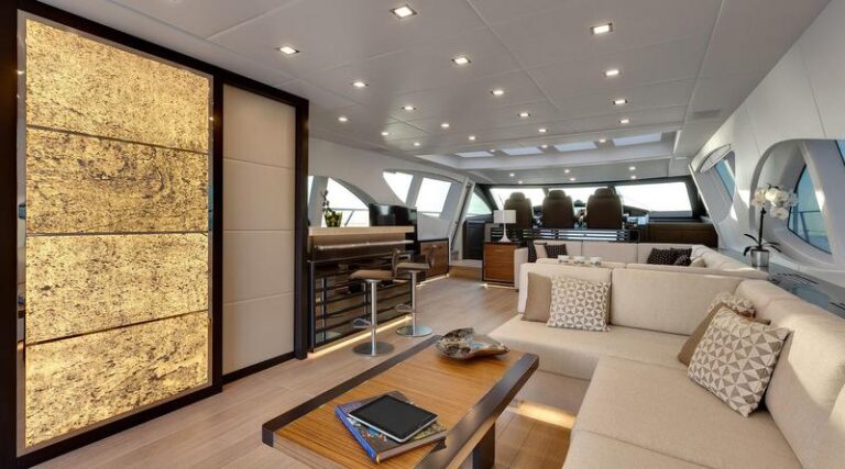1-Mangusta 110 superyacht - Interior