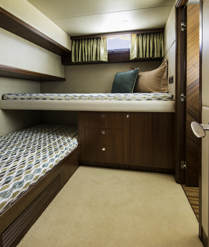 1-OA 72 Pilothouse Yacht - twin berth