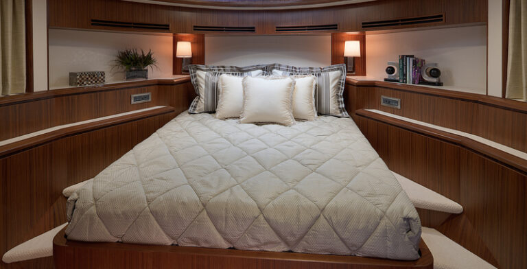1-OA 85 Yacht - VIP cabin