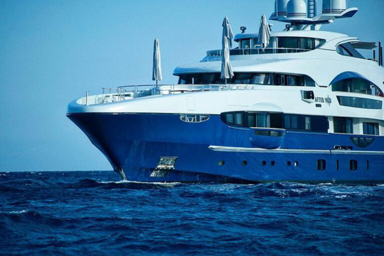 Super Yacht - Starboard Bow Shot