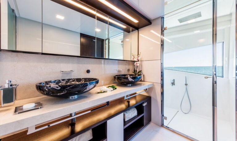 1-VARDAR - Bathroom