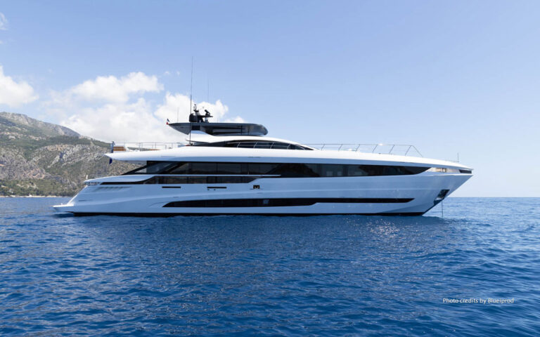 Luxury yacht CRAZY TOO (sistership)