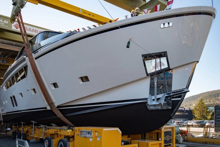 M/Y DELLAGRAZIA