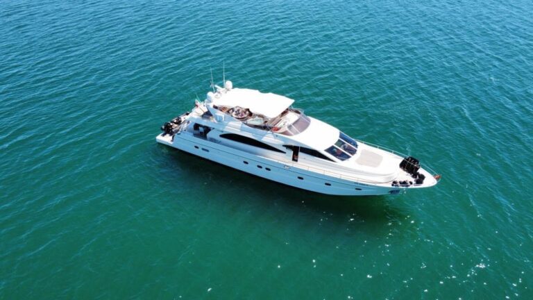 Luxury yacht MAGIC SIX
