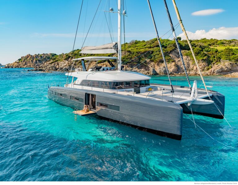 Luxury yacht NEFESH (sistership)
