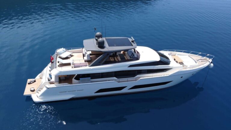 Luxury yacht SHERO
