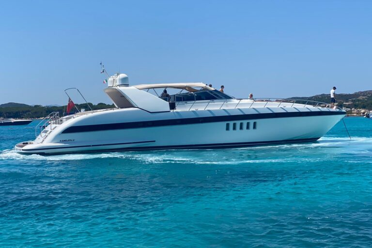 M/Y AQUARIUS M (ex Iquacu, Rodriguez Group XVIII)