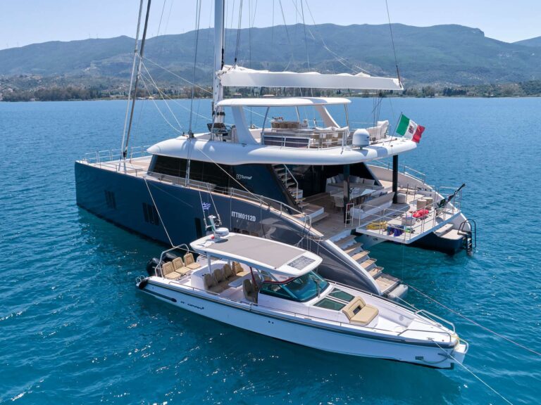 Luxury yacht GENNY