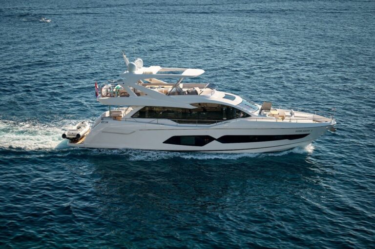 Luxury yacht HIDEAWAY I