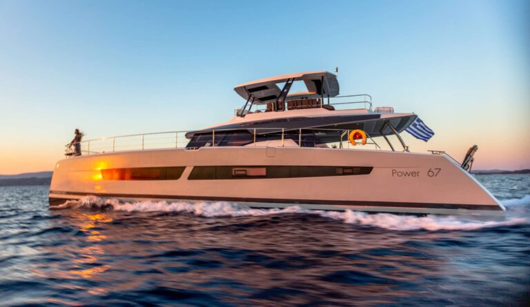 Motor yacht ALENA (sistership)