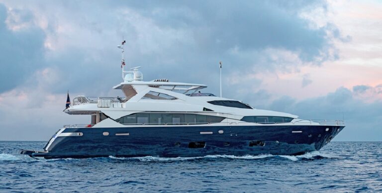 Motor yacht CORAZON