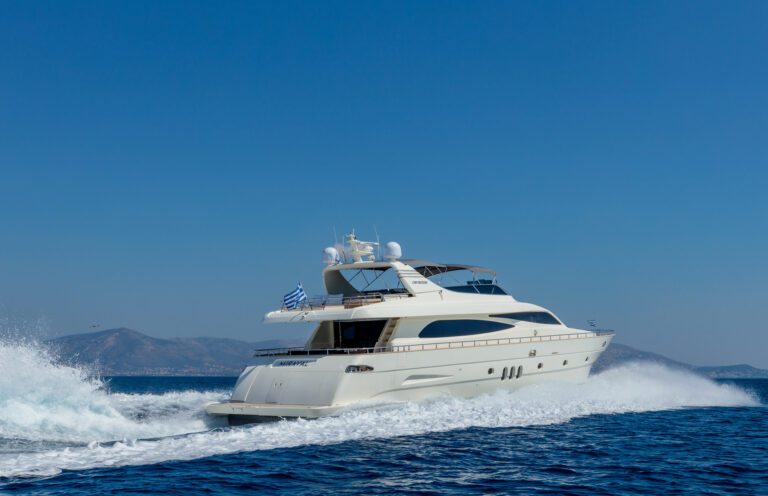 Motor yacht MIRAVAL
