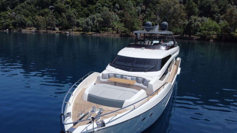 Motor yacht SHERO