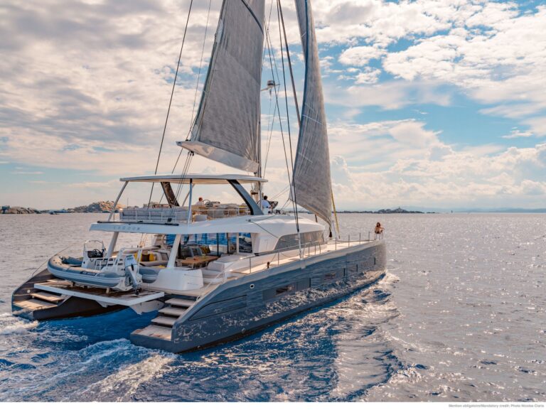 Sailing catamaran NEFESH (sistership)