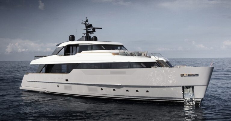 Super yacht FLORI