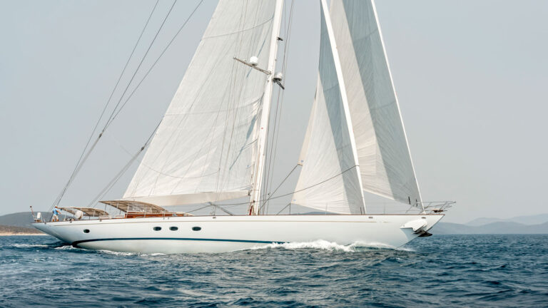 Super yacht GRACE III