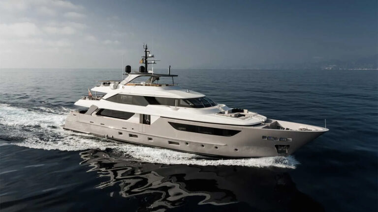 Super yacht LES BRUXELLOIS