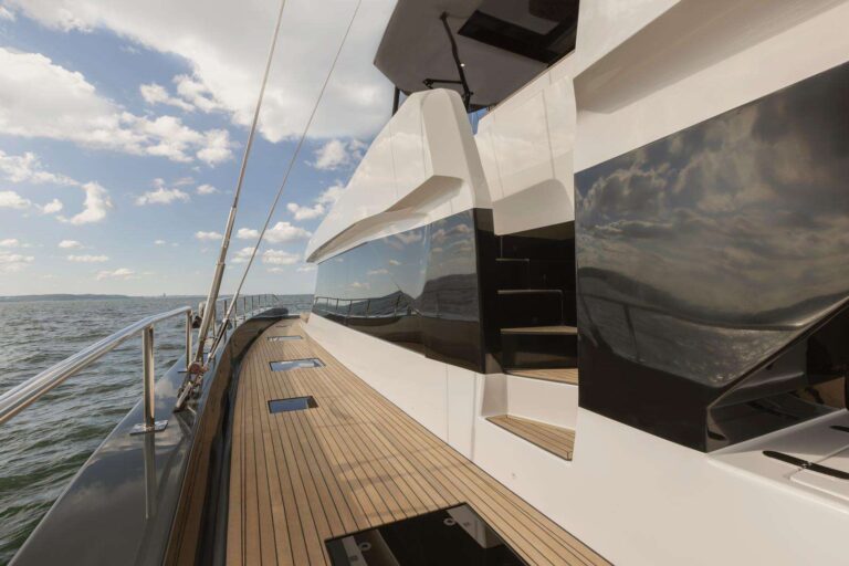 Super yacht MOONLIGHT