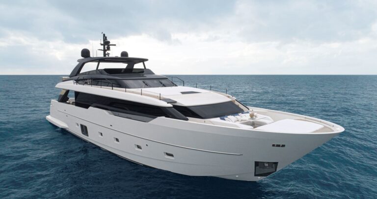 Super yacht REGINE (sistership)