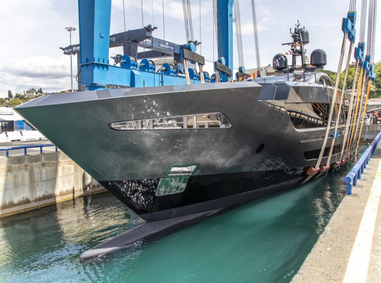 Super yacht RUSH