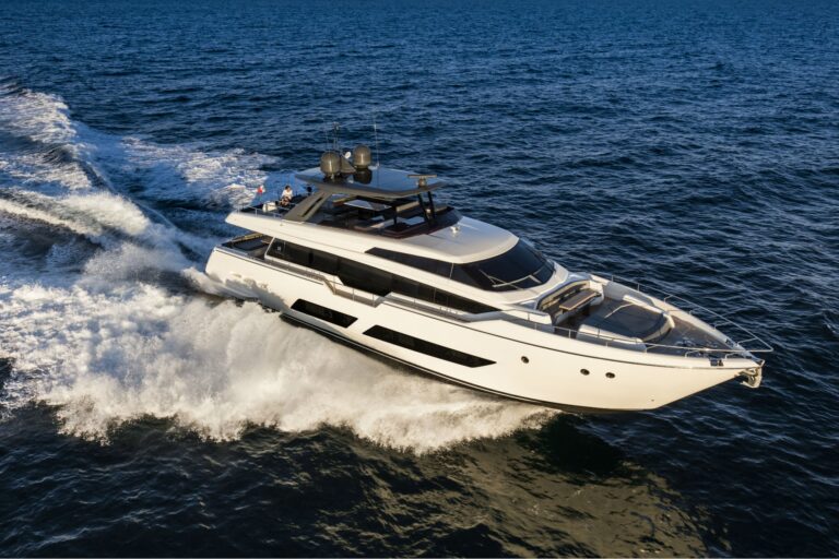 Super yacht YEMAJA