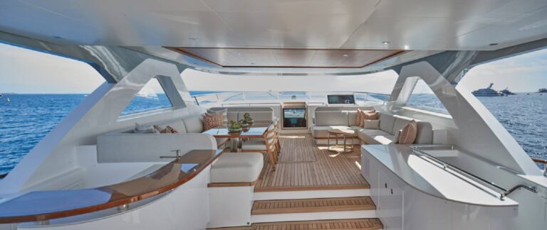 Luxury yacht SOLEMATES