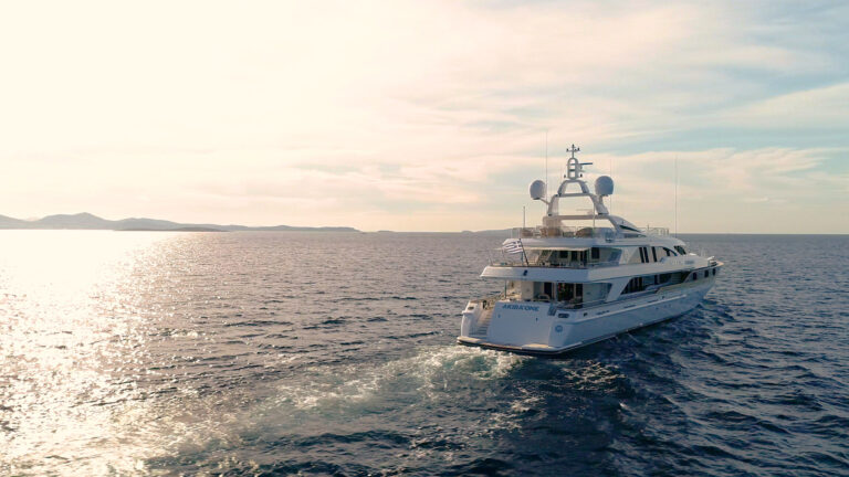 Motor yacht AKIRA ONE