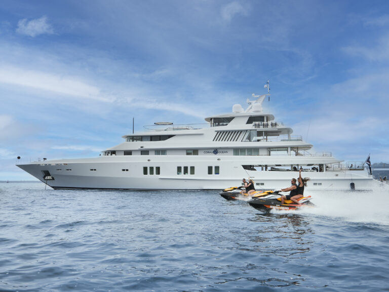Motor yacht CORAL OCEAN