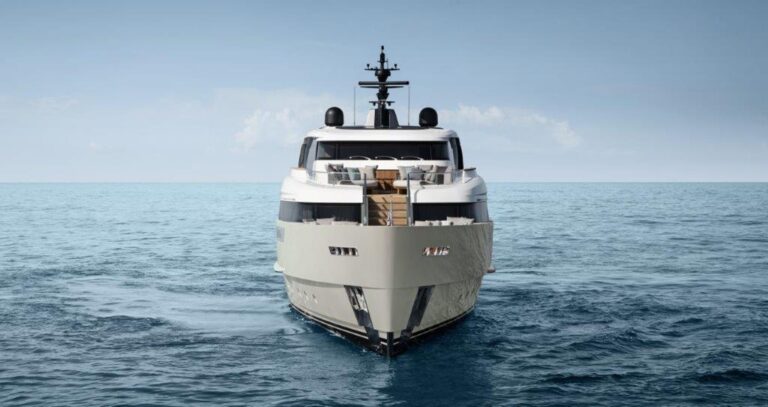 Motor yacht FLORI
