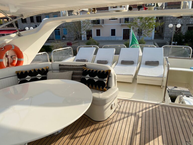 Motor yacht MAGIC SIX