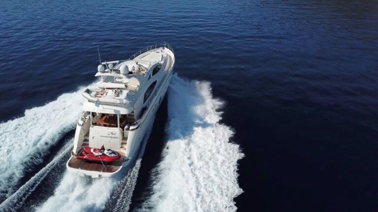 Motor yacht SUMMER THERAPY