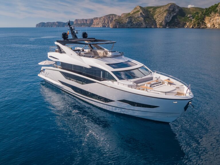 Motor yacht WYLDECREST