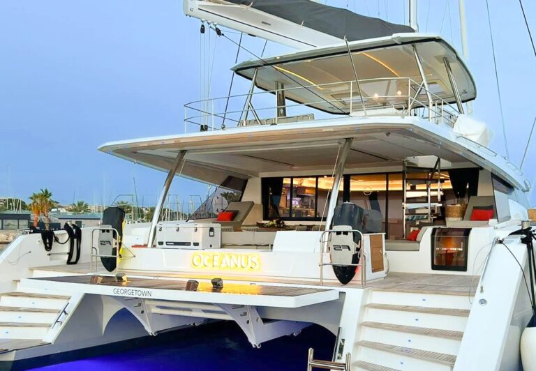 Sailing yacht OCEANUS