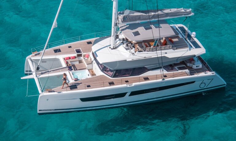Super yacht PIXIE (sistership)