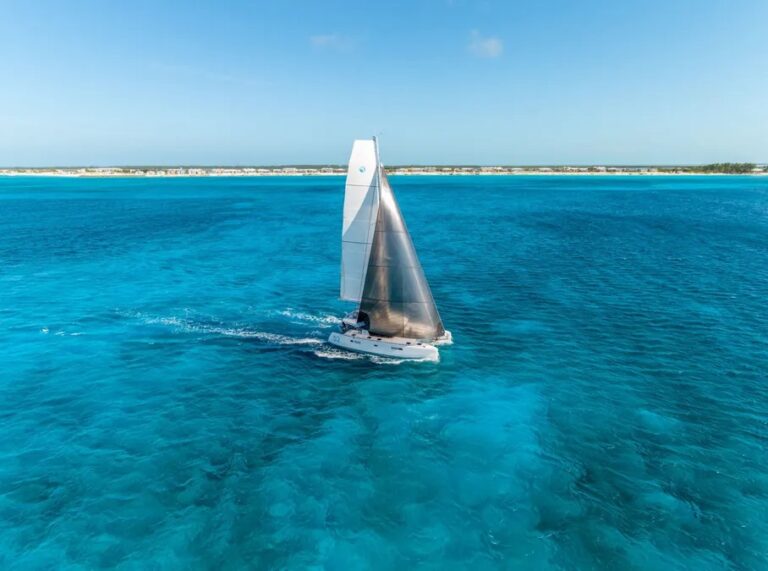 Super yacht ROYAL FLUSH