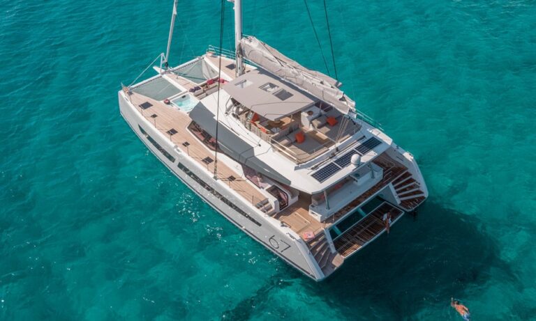Super yacht SEMPER FIDELIS