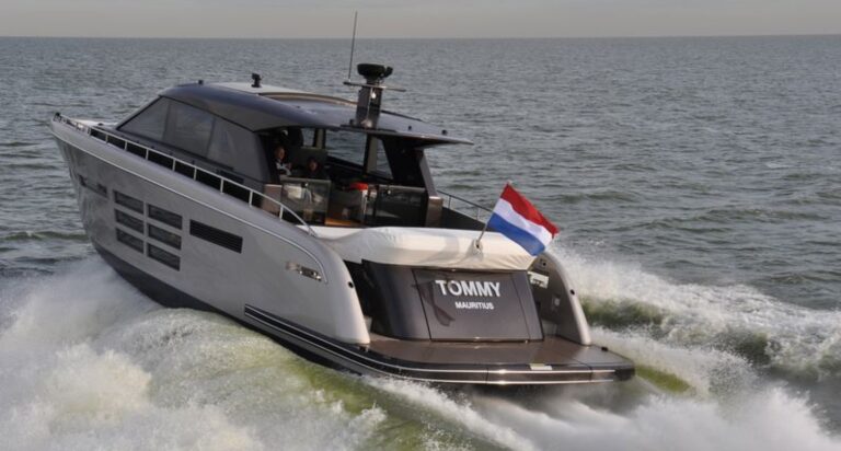 Super yacht TOMMY I