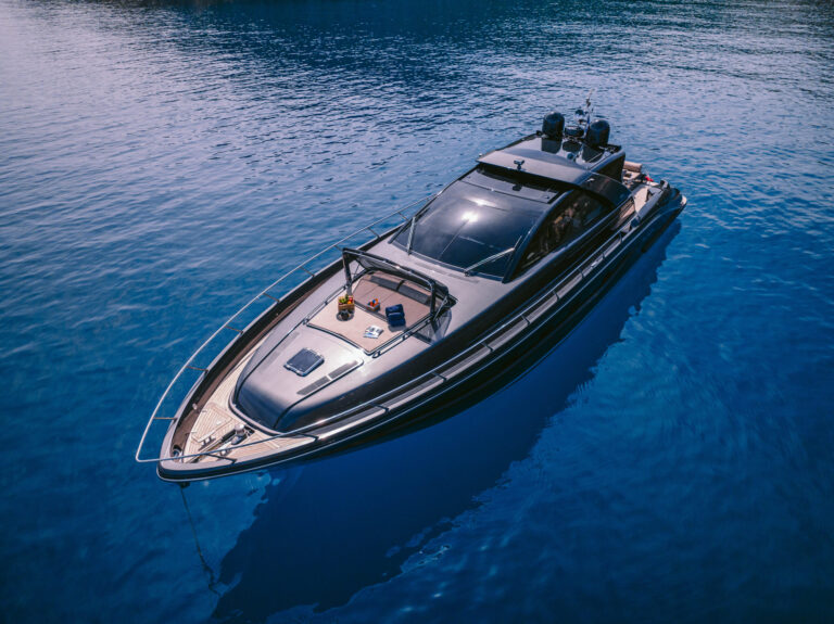 Super yacht WHO CARES