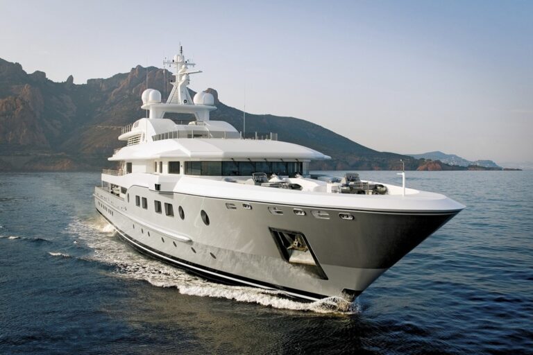 72M SUPERYACHT FROM ALSTOM