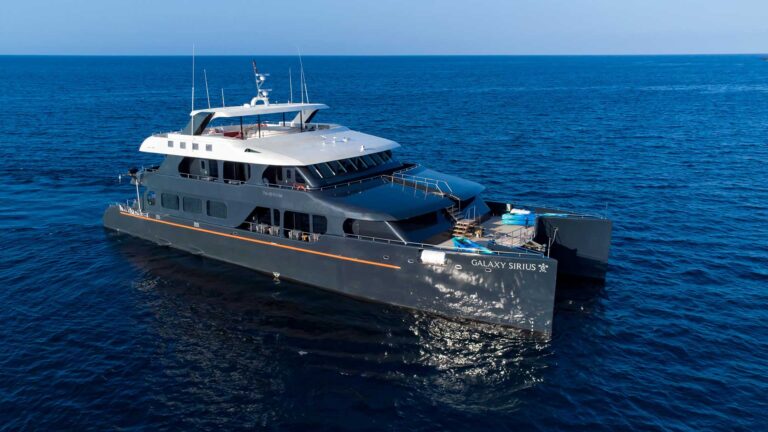 Luxury Yacht GALAXY SIRIUS