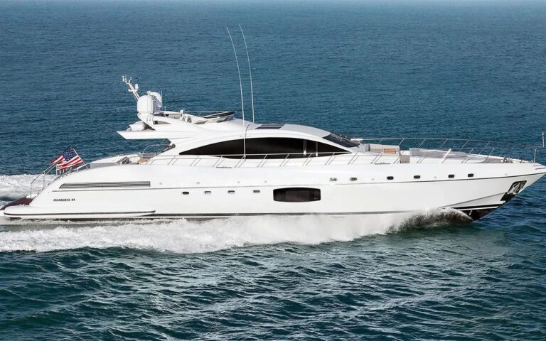 Luxury Yacht IARY