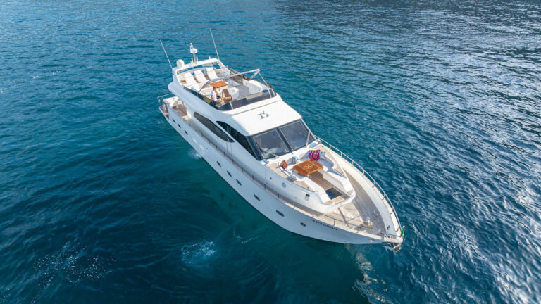 Benetti - Man&agrave; Boat