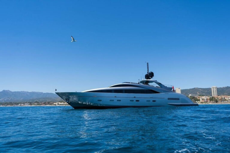 Luxury Yacht MATSU
